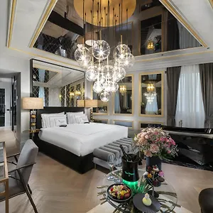 Hotel The Plein - Small Luxury Of The World